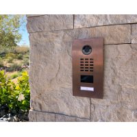 DoorBIrd D2201V IP Video Türsprechanlage, 1 Einheit, 1 Ruftaste, Edelstahl V4A, Bronze-Optik als PVD-Beschichtung, Edelstahl, gebürstet